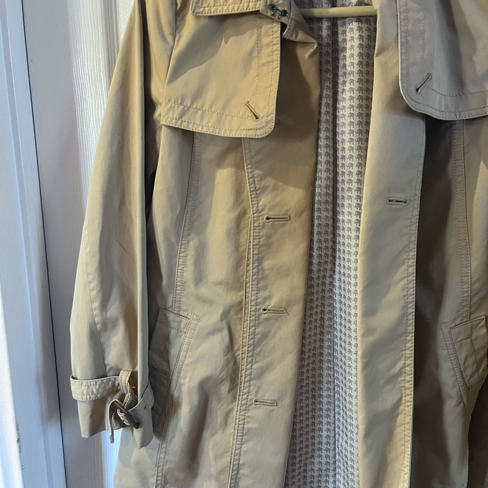 Banana republic petite Essentials Trench coat size petite XS. - Picture 3 of 5